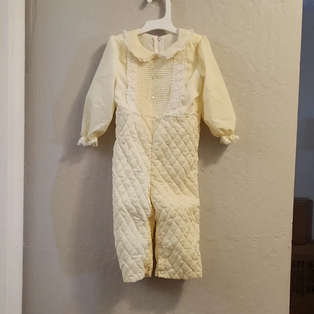 BETTI Terrell I.magnin One Piece Long Sleeve Snap Button Jumpsuit Yellow Lace